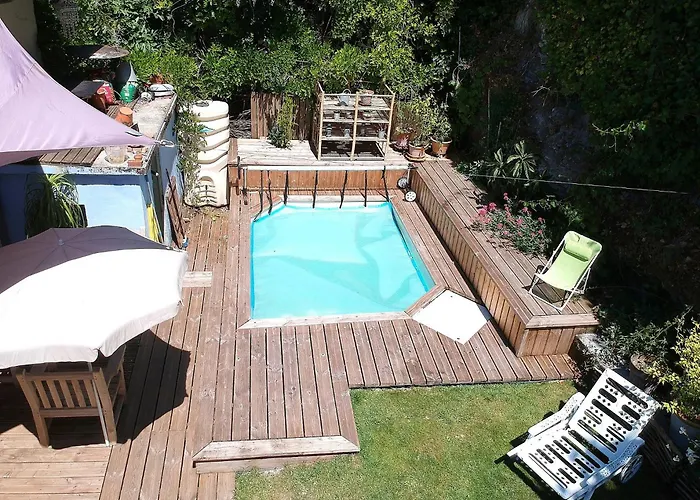 Bel Avec Jardin Et Vue A